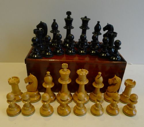 Antique English Weighted Boxwood Chess Set with Storage Box C.1910