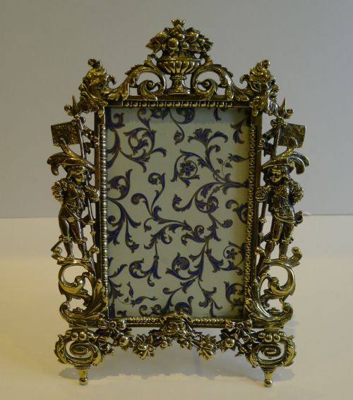 Grand Antique English Figural Cast Polished Brass Photograph Frame C.1880