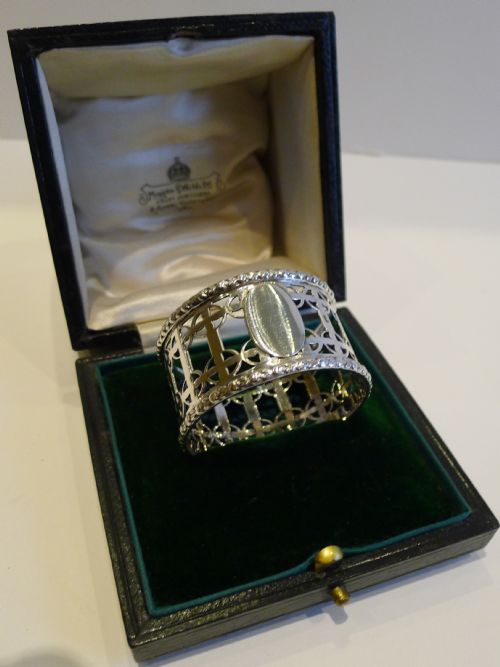 Pristine Antique English Boxed Sterling Silver Napkin Ring by Mappin & Webb