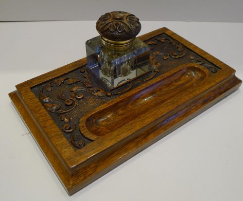 Antique English Carved Oak Inkstand / Inkwell C.1890