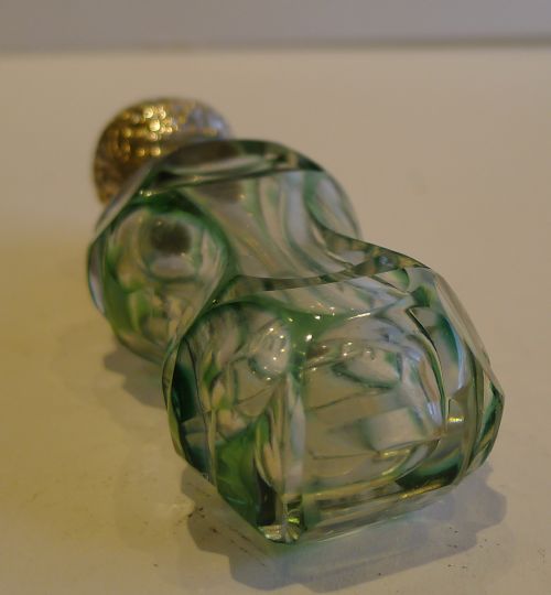 ANTIQUE ENGLISH GREEN OVERLAY GLASS PERFUME BOTTLE STERLING SILVER C1890 - ADDITIONAL PHOTO 5