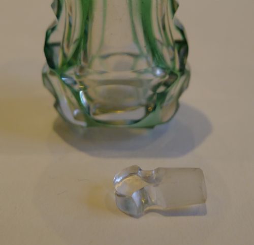 ANTIQUE ENGLISH GREEN OVERLAY GLASS PERFUME BOTTLE STERLING SILVER C1890 - ADDITIONAL PHOTO 7