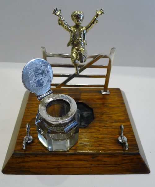 CHARMING ANTIQUE ENGLISH FIGURAL INKWELL INKSTAND C1890 CHILD OVER GATE - ADDITIONAL PHOTO 5