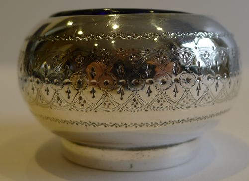 BOXED SET ANTIQUE ENGLISH STERLING SILVER OPEN SALTS SPOONS 1881 - ADDITIONAL PHOTO 6