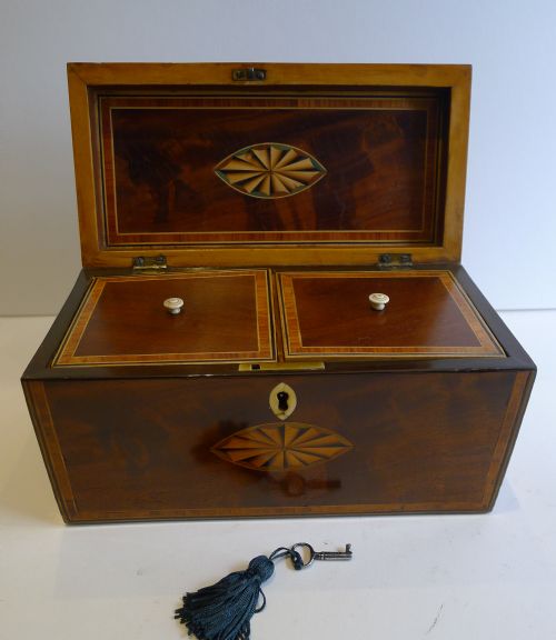 fig 1. George III English Inlaid Mahogany Tea Caddy c.1800