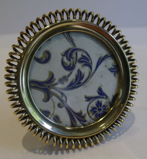 Small Antique English Brass Coil Photograph Frame C.1890