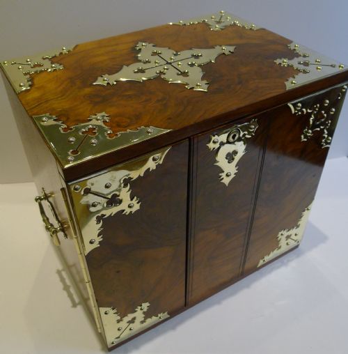 Grand Large Antique English Walnut Cigar Box / Cabinet / Humidor - Brass Mounts C.1880