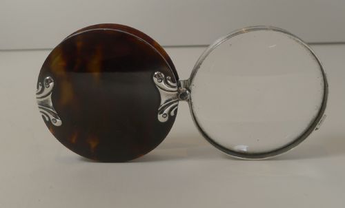 Elegant Georgian Tortoiseshell and Silver Magnifying Glass C.1800