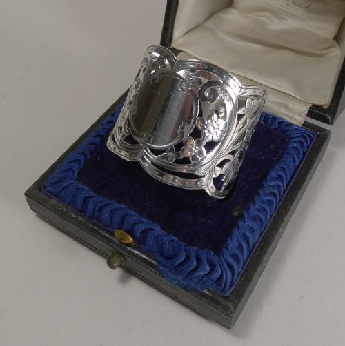Stunning Antique English Sterling Silver Napkin Ring -1905