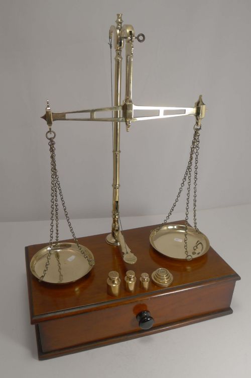 Large Antique English Travelling Apothecary Scales in Mahogany & Brass C.1880