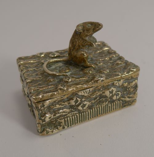Antique English Figural Match Strike / Table Vesta C.1880 - Mouse