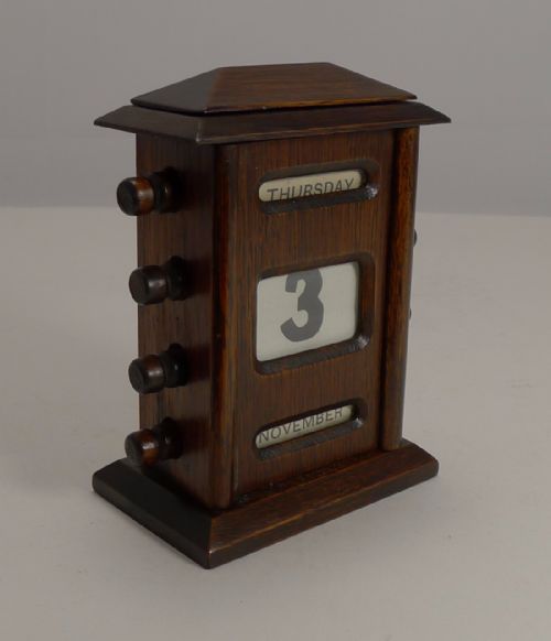 Small Antique English Oak Desk-top Perpetual Calendar C.1900