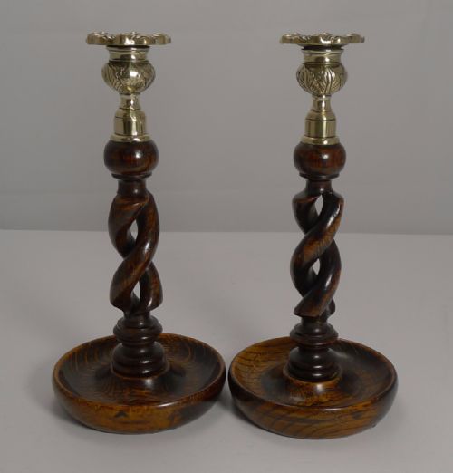 Pair Antique English 10" Oak Open Barley Twist Candlesticks - Brass Thistle Tops

pair Antique English 10" Oak Open Barley Twist Candlesticks - Brass Thistle Tops

pair Antique English 10" Oak Open Barley Twist Candlesticks - Brass Thistle Tops