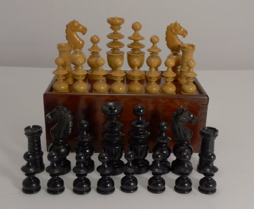 English Edwardian Carved Regency Style Chess Set in Boxwood & Ebony