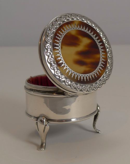 Stunning Little Jewellery / Ring Box - Silver and Tortoiseshell