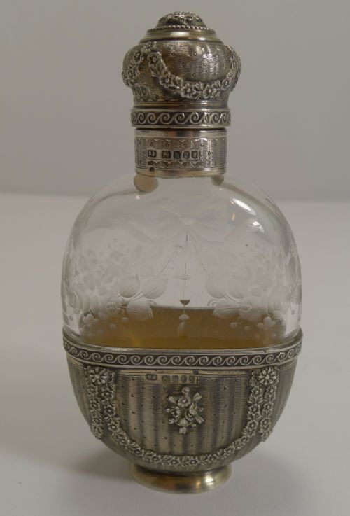 Prettiest Ladies Hip / Liquor Flask - Sterling Silver - 1903