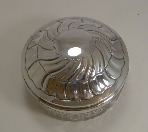 HUGE 7 CUT CRYSTAL AND ENGLISH STERLING SILVER BOX 1905 - ADDITIONAL PHOTO 1