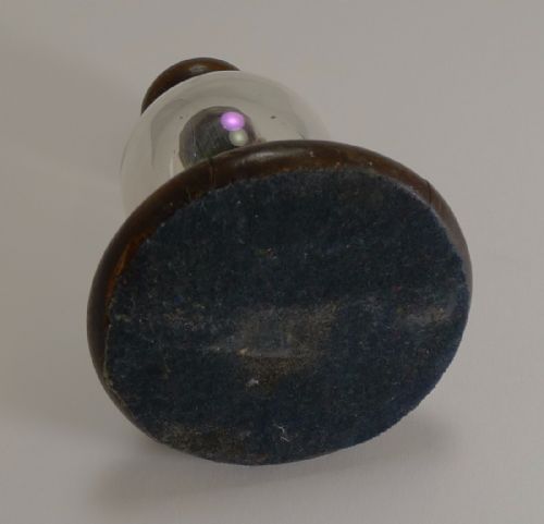 HANDSOME ANTIQUE IRIDESCENT GLASS AND MAHOGANY INKWELL OWL WITH GLASS EYES - ADDITIONAL PHOTO 3