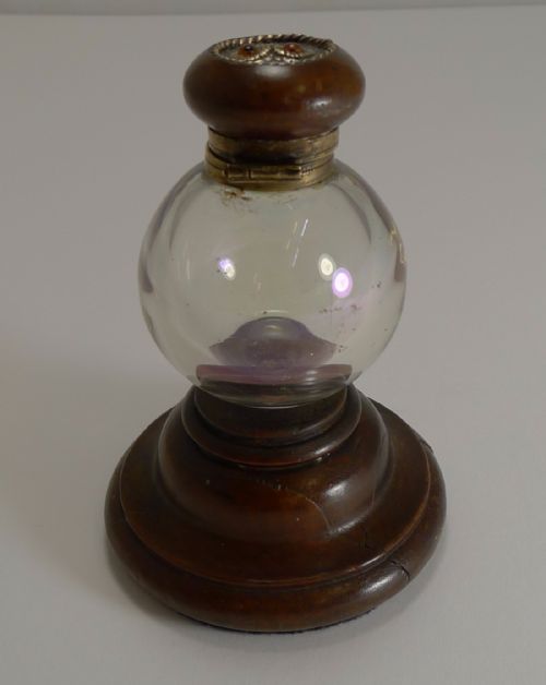 HANDSOME ANTIQUE IRIDESCENT GLASS AND MAHOGANY INKWELL OWL WITH GLASS EYES - ADDITIONAL PHOTO 8