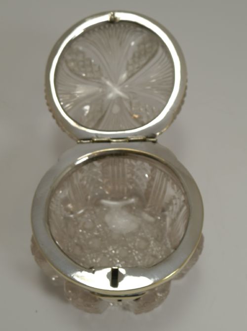 STUNNING ANTIQUE ENGLISH CUT CRYSTAL BOX C1890 - ADDITIONAL PHOTO 3