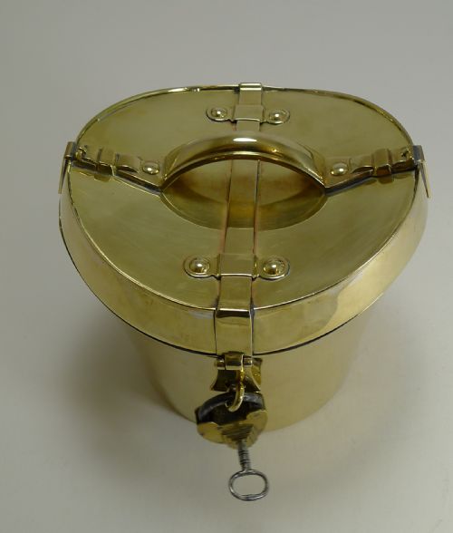 UNUSUAL EARLY 20TH CENTURY NOVELTY BISCUIT BOX C1920 HAT BOX - ADDITIONAL PHOTO 2
