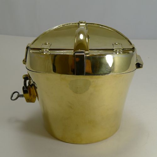 UNUSUAL EARLY 20TH CENTURY NOVELTY BISCUIT BOX C1920 HAT BOX - ADDITIONAL PHOTO 4