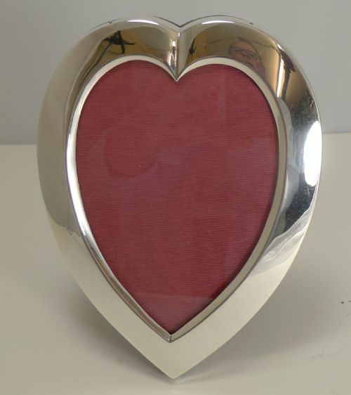 fig 1. Antique English Sterling Silver Photograph Frame by William Comyns - Heart