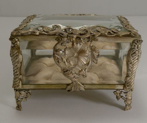 fig 1. Stunning French Art Nouveau Jewellery Casket c.1880