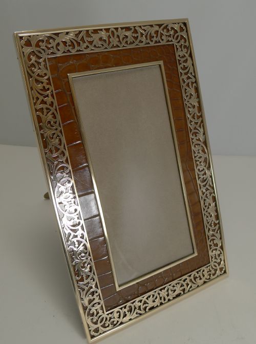 ANTIQUE POLISHED BRONZE AND CROCODILE ALLIGATOR PHOTOGRAPH FRAME C1880 - ADDITIONAL PHOTO 1