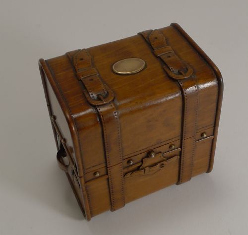 CARVED FRENCH FRUITWOOD TRUNK PERFUME BOX C1880 - ADDITIONAL PHOTO 9