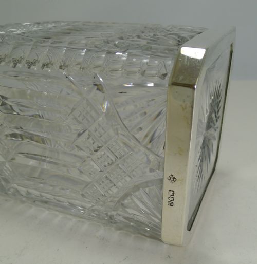 ANTIQUE ENGLISH CUT CRYSTAL AND STERLING SILVER SINGLE LOCKING DECANTER 1898 - ADDITIONAL PHOTO 6