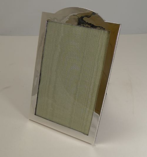 Smart English Sterling Silver Photograph Frame - 1919