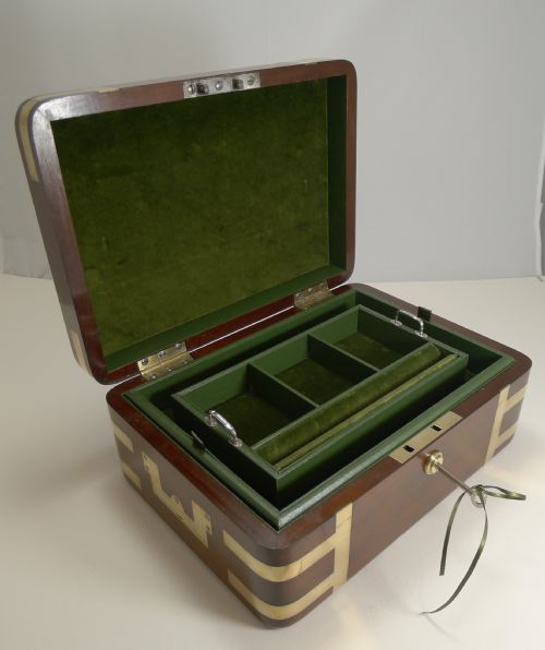 Fine Antique English Military / Campaign Brass Bound Mahogany Jewellery Box C.1820