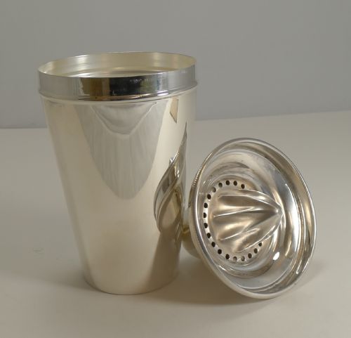 Large Vintage Silver Plated Cocktail Shaker with Integral Lemon Squeezer by Elkington and Co.