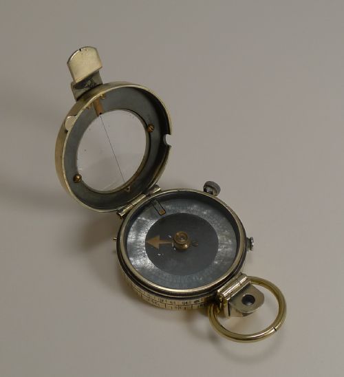 fig 1. WW1 1915 British Army Officer's Compass - Verner's Patent MK VII by E. Koehn, Geneva, Switzerland