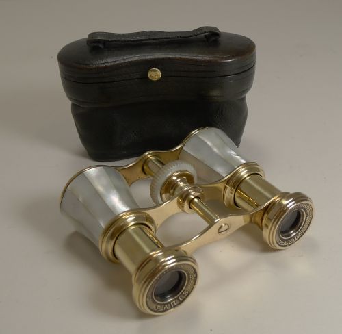 Fine Quality French Opera Glasses and Case C.1900 - Iris, Paris