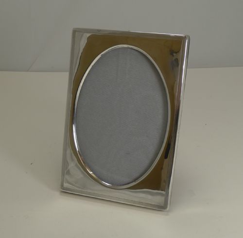 Smart Antique English Sterling Silver Photograph Frame - 1918