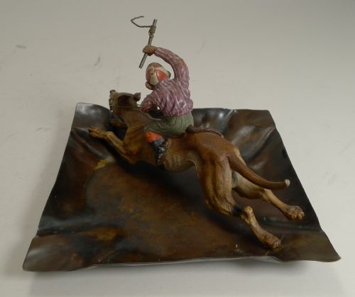 MAGNIFICENT ANTIQUE COLD PAINTED VIENNA BRONZE DISH MONKEY RACING A GREYHOUND C1900 - ADDITIONAL PHOTO 9