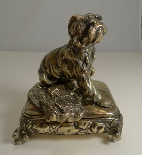 MAGNIFICENT ANTIQUE ENGLISH BRASS BRONZE DOG JEWELRY BOX C1880