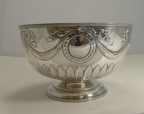 Stunning Antique English Sterling Silver 8 1/4" Bowl by William Hutton - 1904