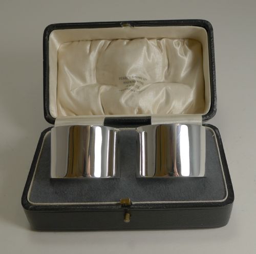 fig 1. Smart Pair Boxed Vintage English Sterling Silver Napkin Rings - Chester 1924