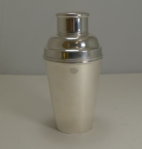 Vintage Art Deco Cocktail Shaker by William Suckling C.1930