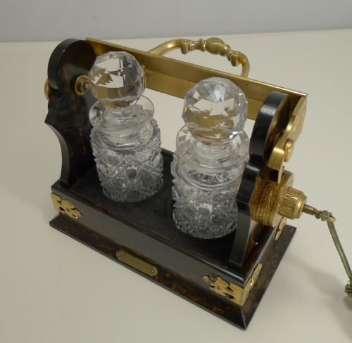 fig 2. Miniature Stagecoach Tantalus by Betjemman's, London, c.1890