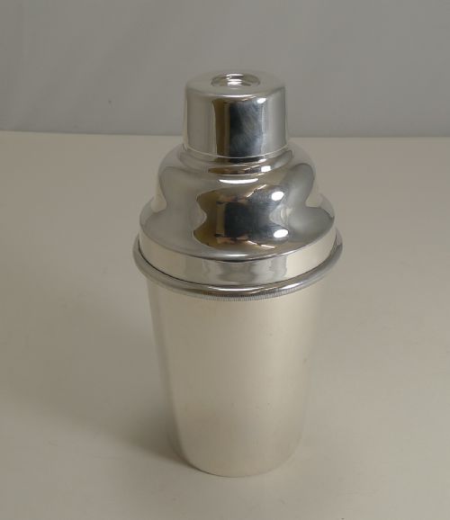 Art Deco Vintage Silver Plated Cocktail Shaker by Mappin and Webb - Ice Breaker.