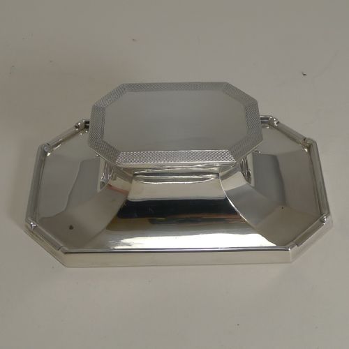 Smart Art Deco English Sterling Silver Inkwell by Deakin and Francis - 1933