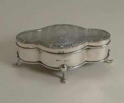 Antique English Sterling Silver Jewelry / Ring Box - 1914