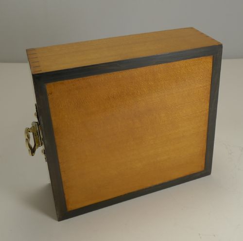 ANTIQUE ENGLISH BURR WALNUT AND BRASS CIGAR CABINET HUMIDOR C1880 - ADDITIONAL PHOTO 14
