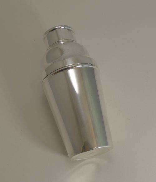 fig 1. Large English Art Deco Silver Plate Cocktail Shaker With Ice Breaker c.1930