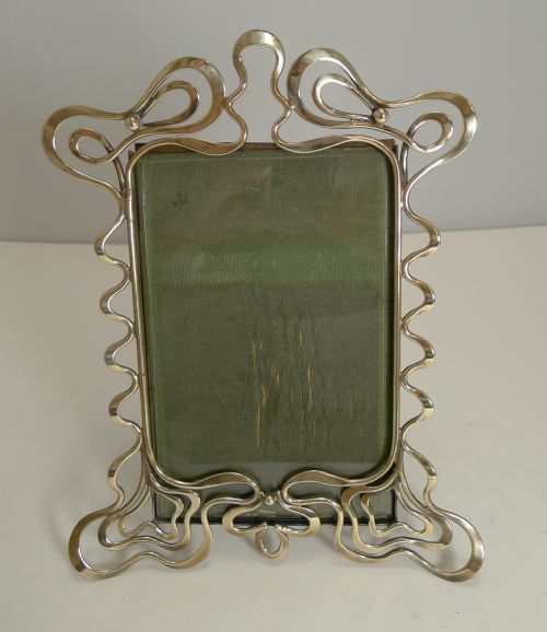 Stylish Antique English Art Nouveau Photograph / Picture Frame C.1890/1900