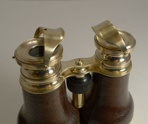 fig 1. Pair Antique WW1 British Officer's Binoculars by Ross, London c.1916